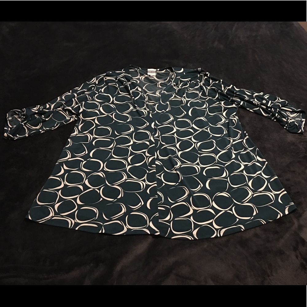 ❗️NWOT❗️Meri Skye▪️Blouse